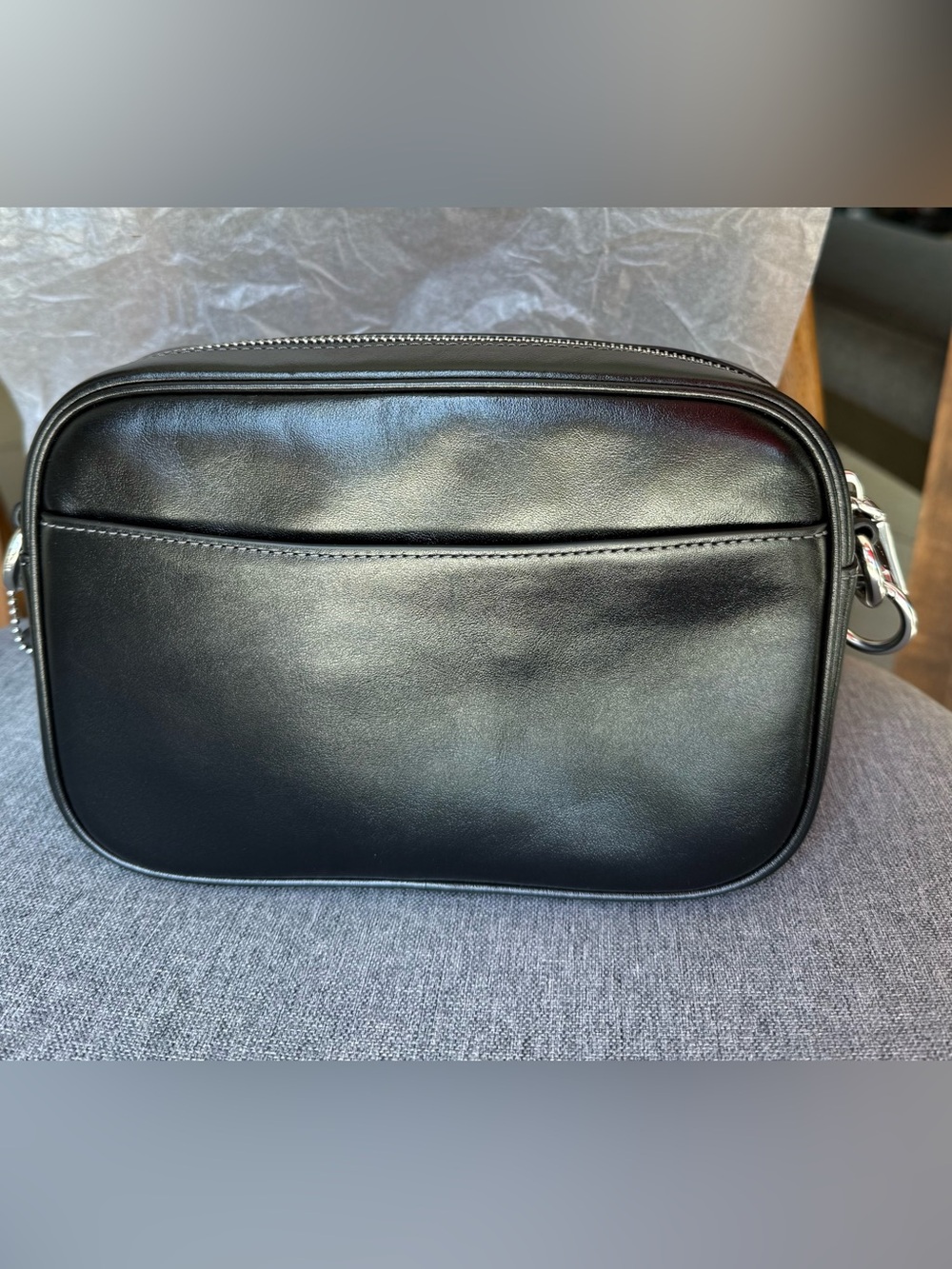 Coach Finlay Crossbody Shiny Black Leather with silver hardware - Picture 2 of 10